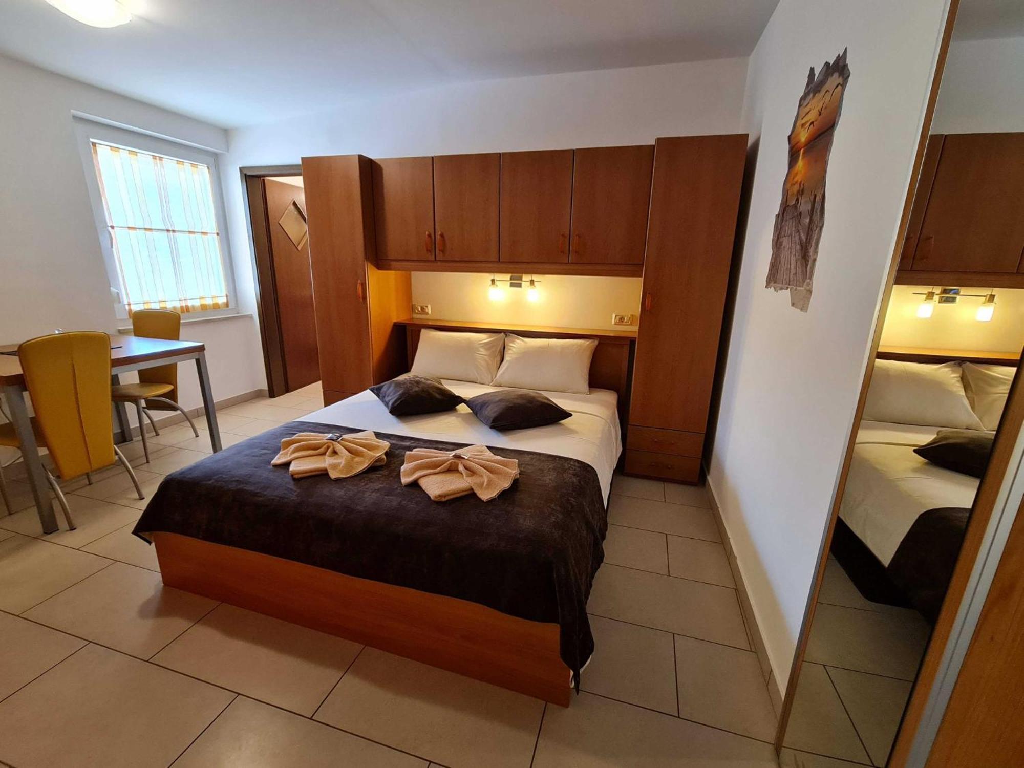 Restaurant & Apartments Getaway Pri Kobalu Vipava Zimmer foto