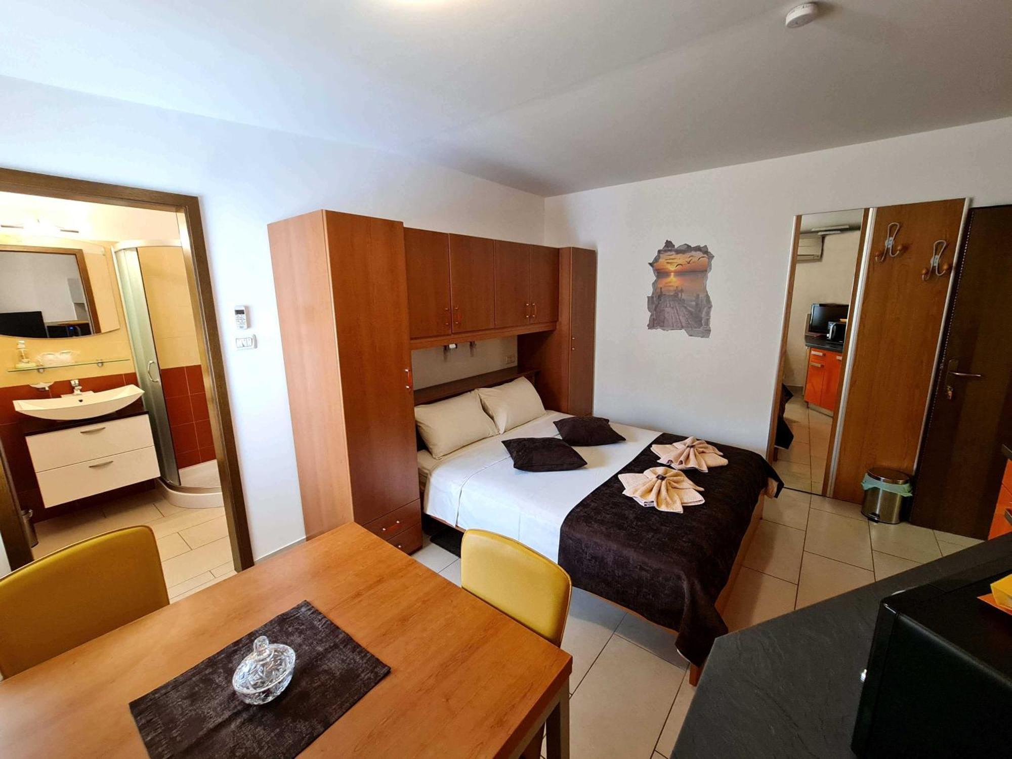 Restaurant & Apartments Getaway Pri Kobalu Vipava Zimmer foto